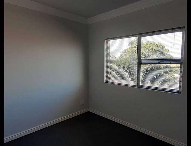 940M² OFFICE FOR SALE IN CAMBRIDGE